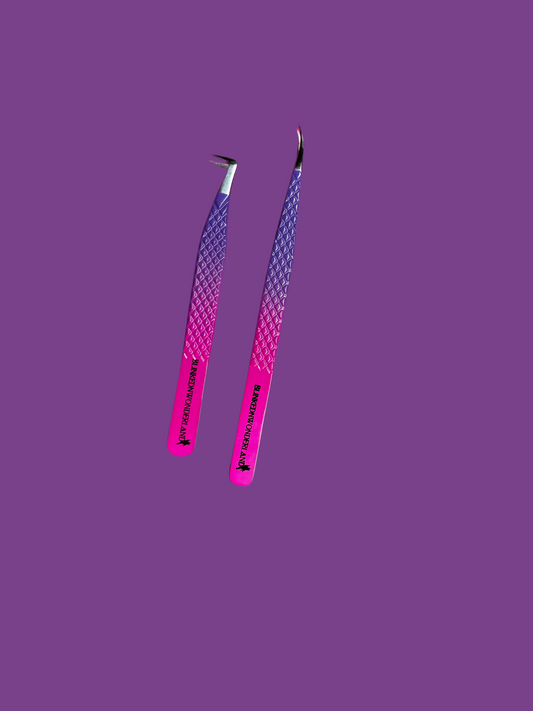 Double Trouble 👯‍♀️ Fanning/ Isolation Tweezer Pair